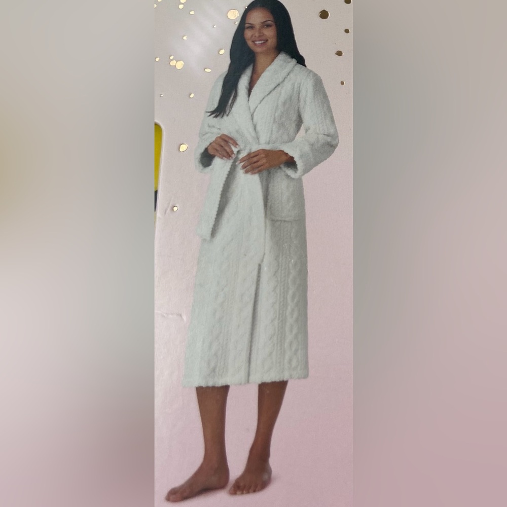 Room Service Women's Cozy Wrap Robe Ivory